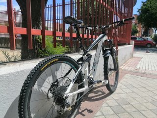 bicicleta enduro Trek Slash 7