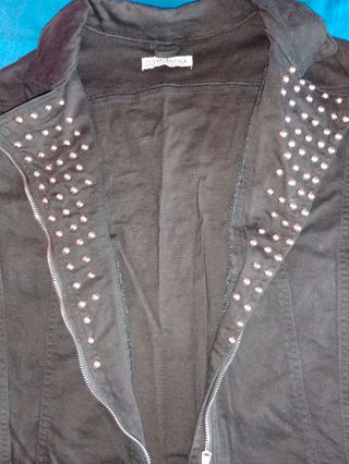 Cazadora biker vaquera negra tachuelas valentina
