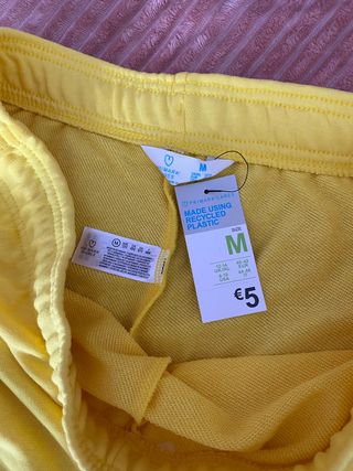 Pantalón corto
