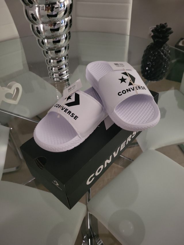 infradito Converse autentiche mai indossate taglia 42