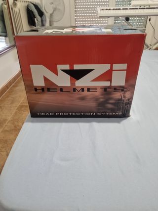 2 cascos para moto NZI Helmets XS y xl