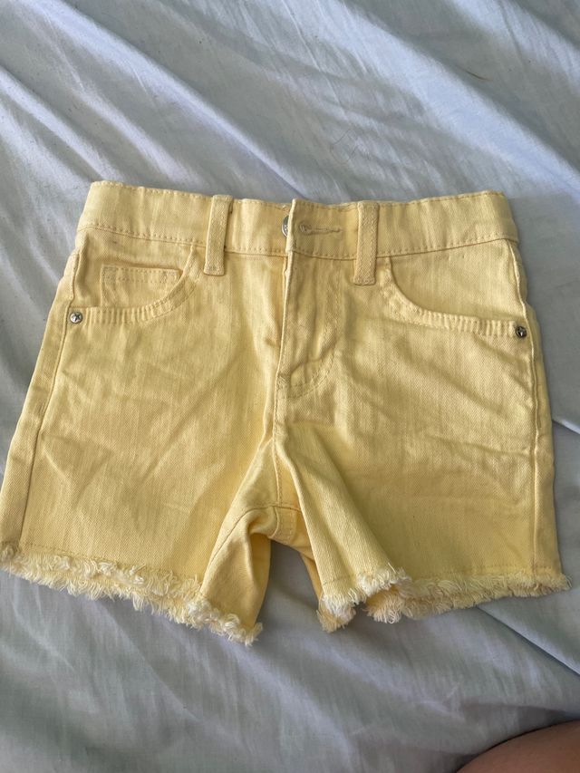 Pantalón corto