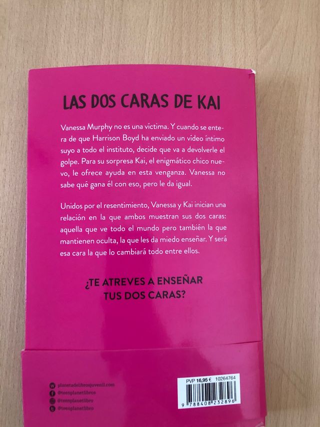 Llibre “Las dos caras de kai” de la sèrie "You"