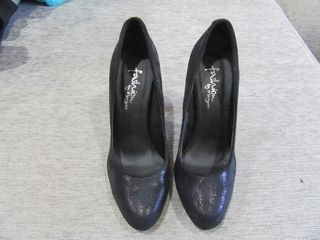 Zapatos de tacón negros