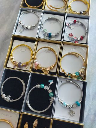 pulsera modelo Pandora