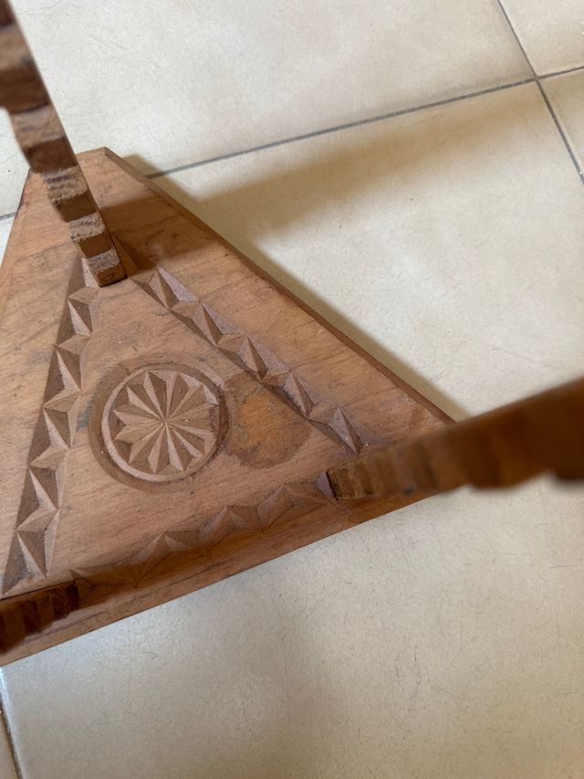 Soporte para CDs de madera