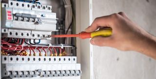 Lampista 663 85 04 09 David