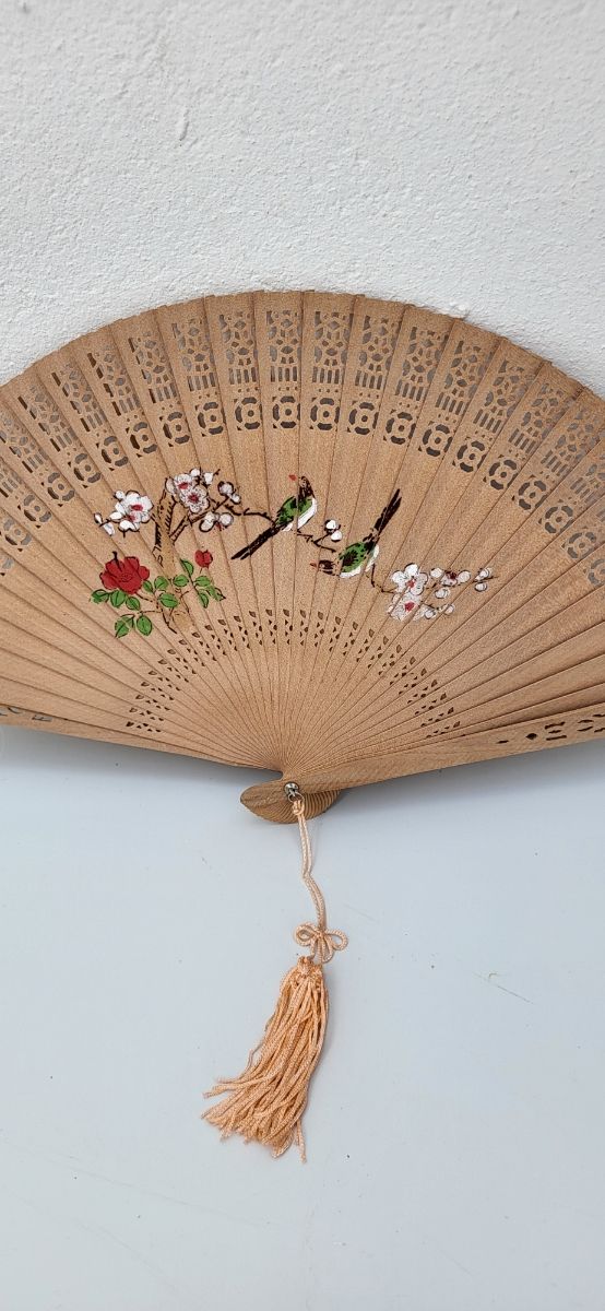 Abanico japones madera pintado