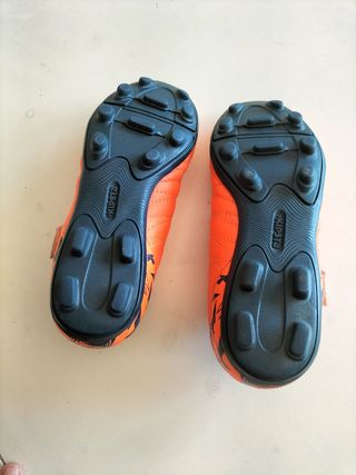 Botas de fútbol niño 
