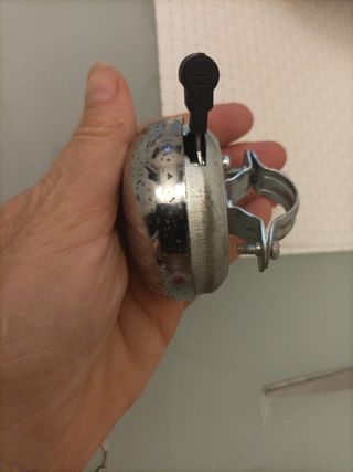 Lote ciclismo: casco, sillín acolchado