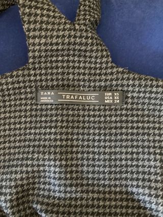 vestido peto cuadritos Zara