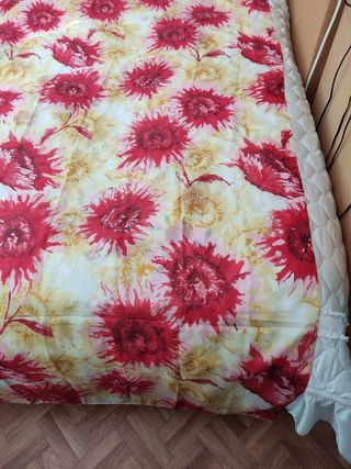  100% Seda. Silk 100% Fular con flores 