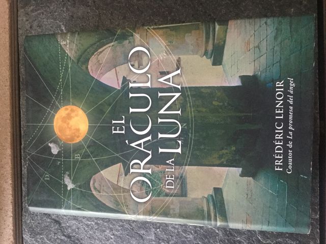 El oráculo de la luna de Frederic Lenoir