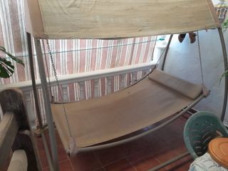HAMACA CON RED ANTIMOSQUITO.