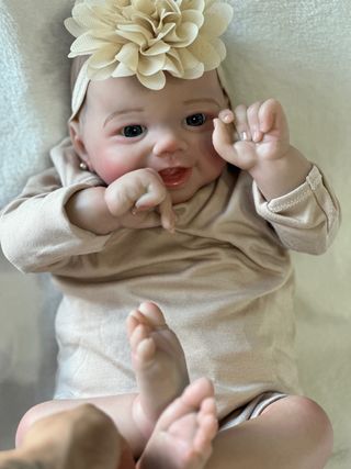 Bebé reborn carita sonriente 