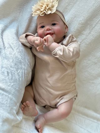 Bebé reborn carita sonriente 