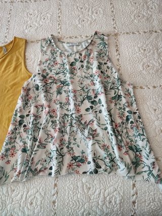 lote de dos blusas de chica