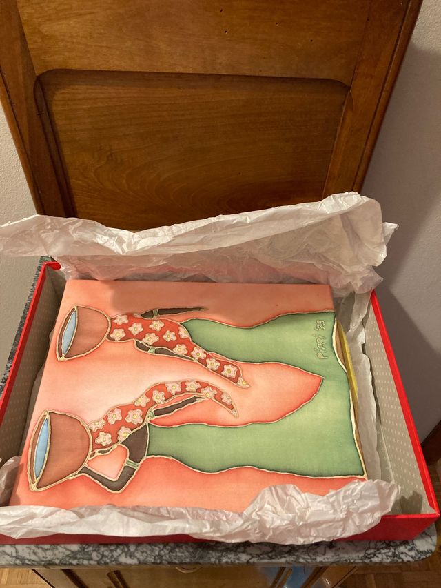 Batik 25x22 dipinto a mano su seta