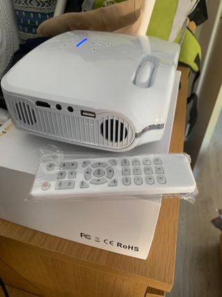 Proyector Crenova