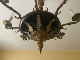 Lámpara de techo antigua