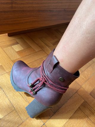 Xti Botas con tacones