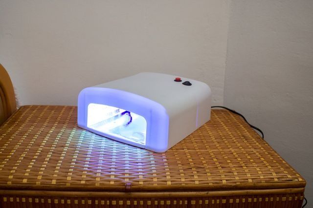 Lampara uñas gel UV ultravioleta 36W