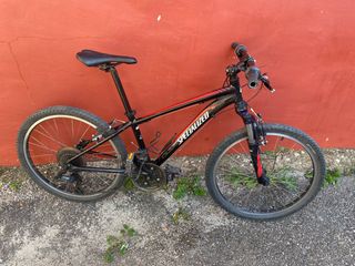 Bicicleta Specialized Hotrock 24" niño