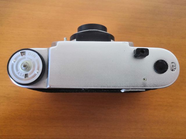 Antigua cámara fotográfica Fowell Vicking (1960s)