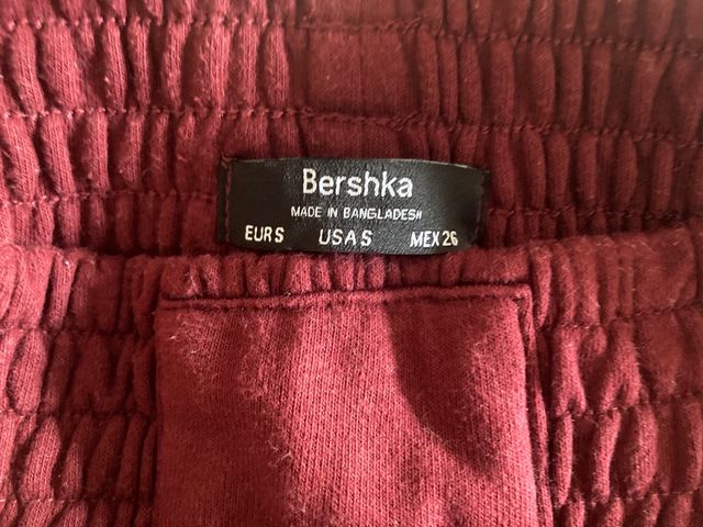 Pantalón de chándal Bershka Talla S color vino
