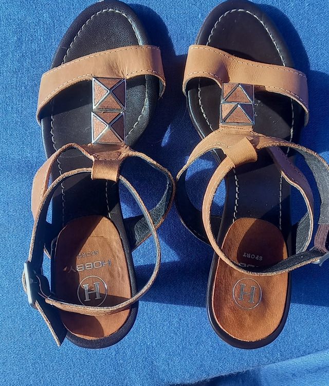 Sandalias de la firma Hobby