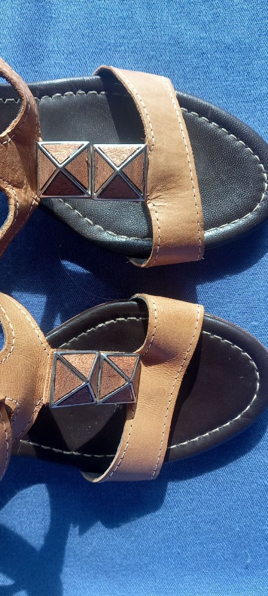 Sandalias de la firma Hobby