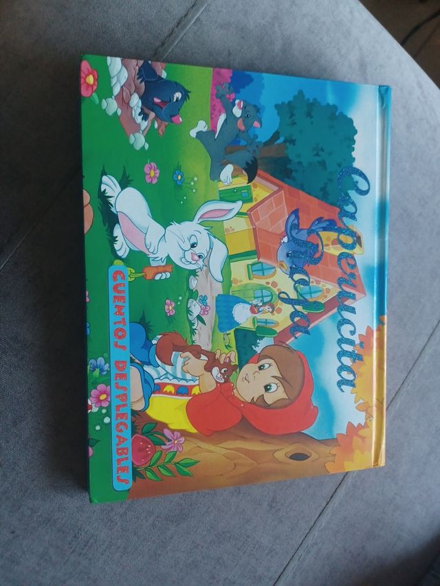 Cuento caperucita roja desplegable