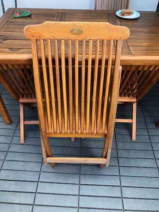 Conjunto mesa y sillas jardin de teka