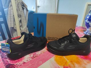 Zapatillas Skechers Go Walk MAX Talla 42