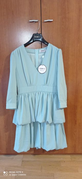 Vestido nuevo etiqueta