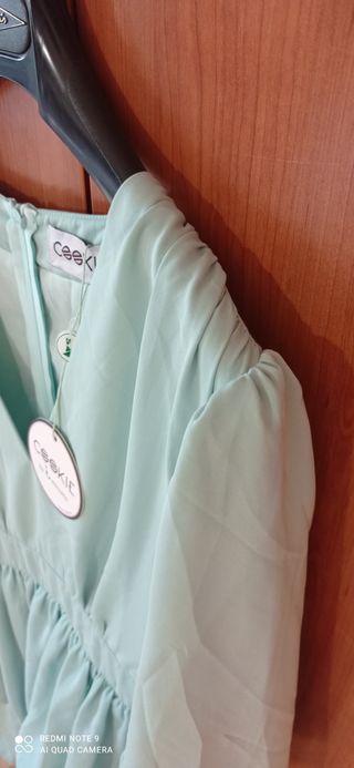 Vestido nuevo etiqueta