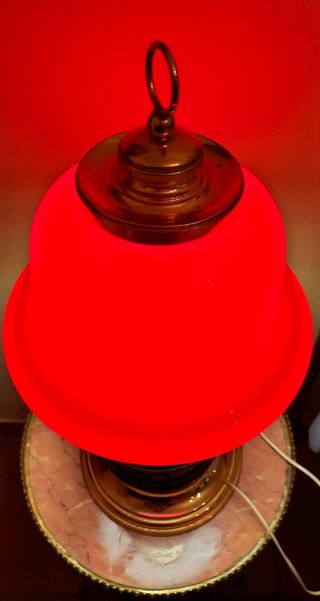 ANTIGUA LAMPARA DE LATON Y OPALINA