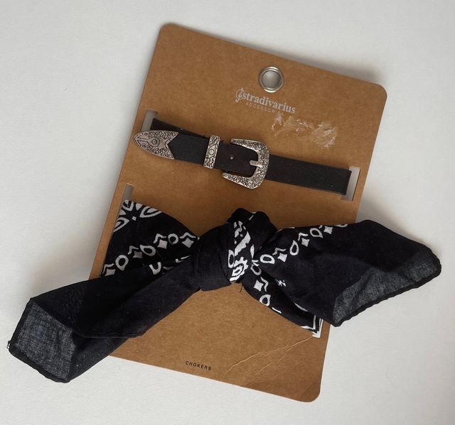 Pack de chokers de Stradivarius