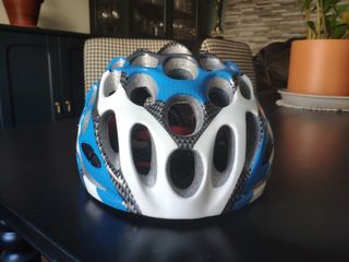 CASCO DE BICICLETA ECONÓMICO