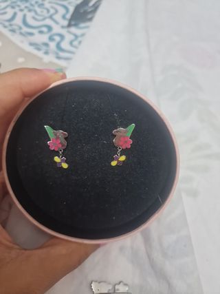 Precioso conjunto de anillo y pendientes Tous.