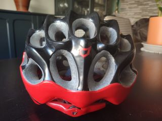 CASCO DE BICICLETA CATLIKE