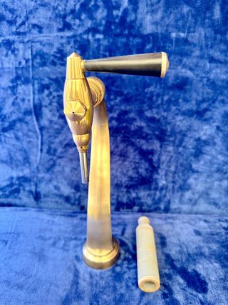 GRIFO DE CERVEZA / EL AGUILA / BRONCE / AÑOS 60