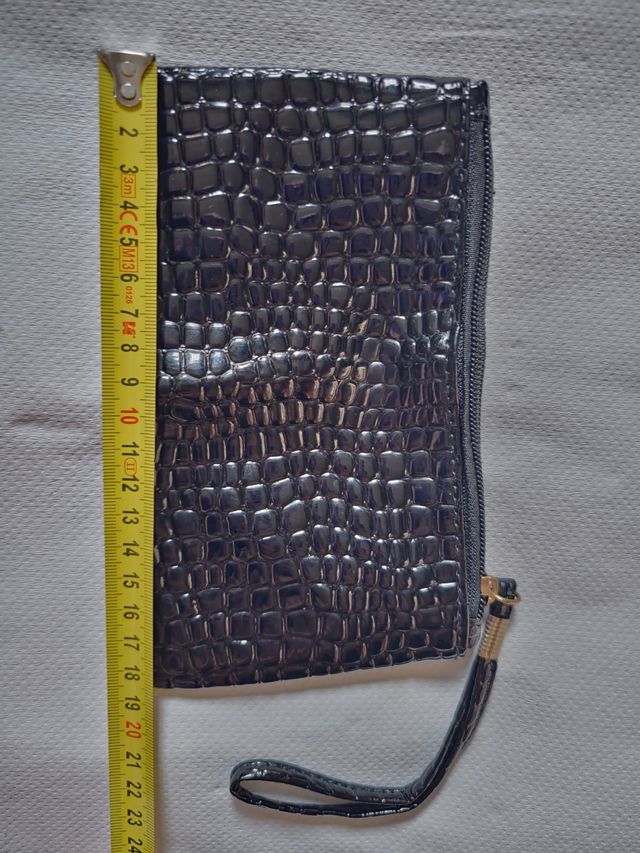 nuevo monedero negro