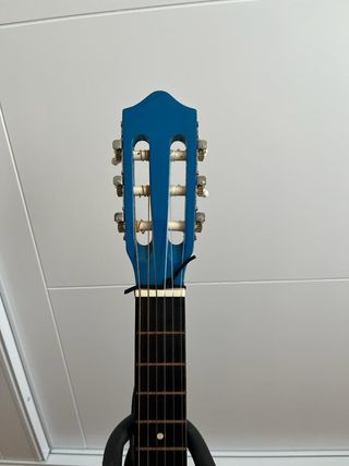 Guitarra española azul