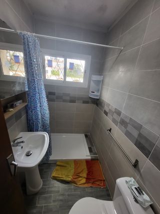 Habitación doble en pleno centro de Begues