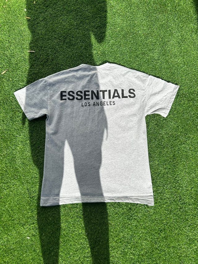 Camiseta Essentials