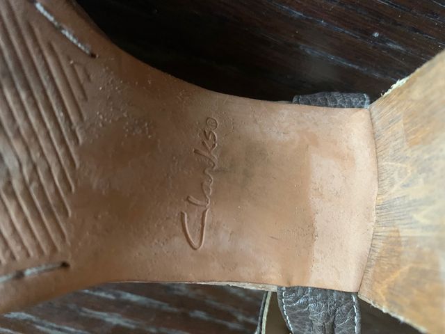 Sandalias con tacon Clarks 39
