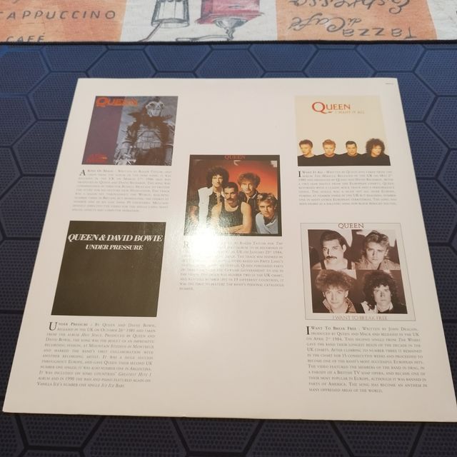 Queen - Greatest Hits II - GOLD.