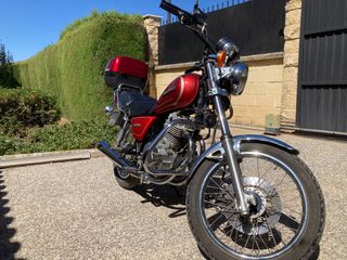 Suzuki GN 250