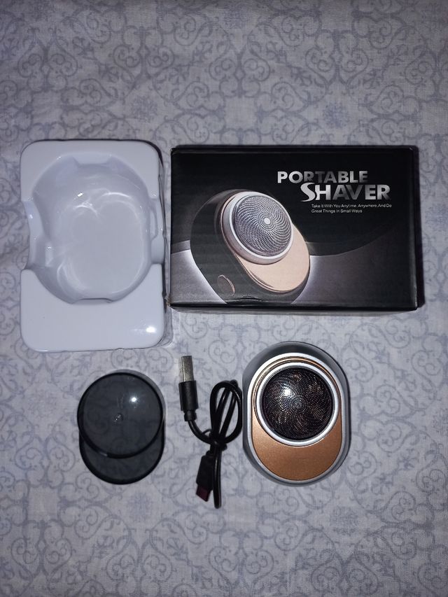 MAQUINILLA DE AFEITAR.